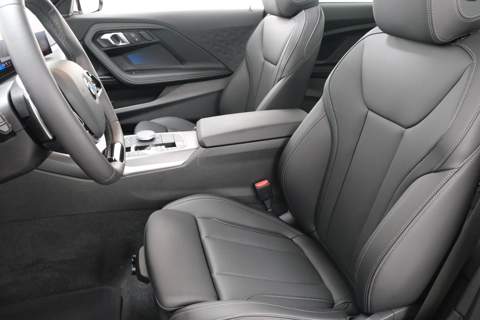2025 BMW 2 Series 230i - Photo 29