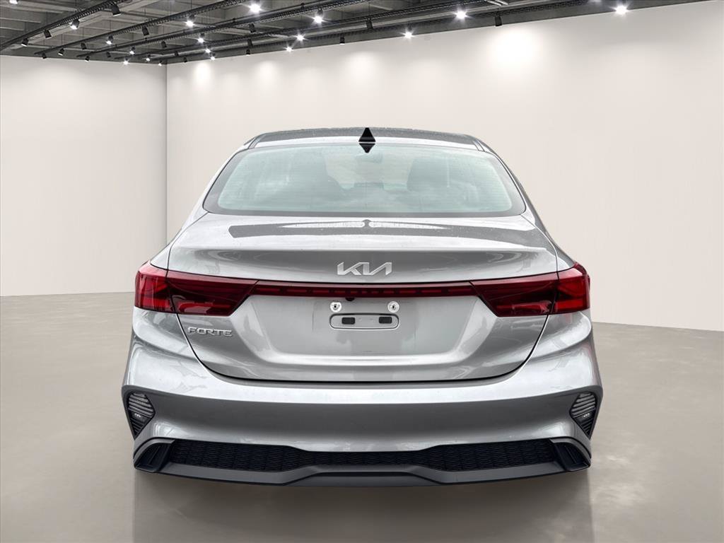 Certified Used 2023 Steel Gray Kia LXS image 7