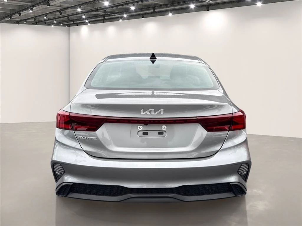 Certified Used 2023 Steel Gray Kia LXS image 7