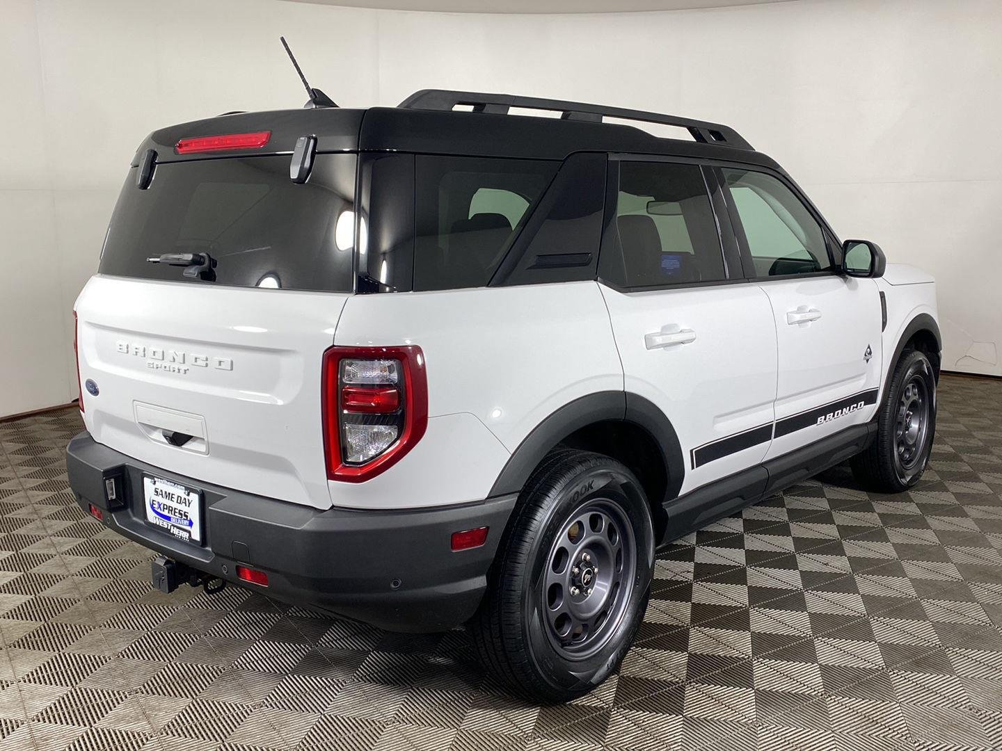 Used 2024 Oxford White Ford Outer Banks image 24
