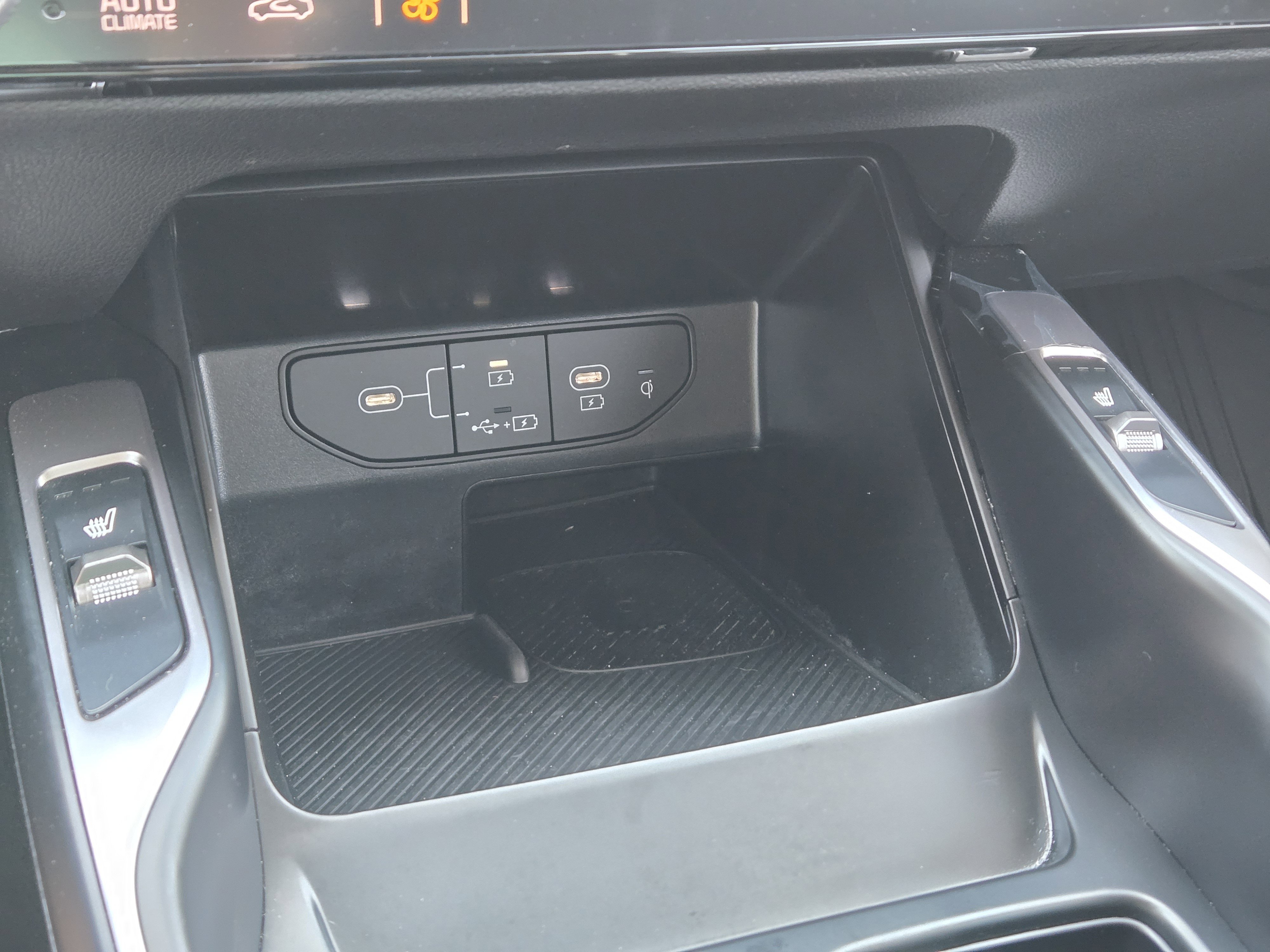 Used 2025 Gray Kia S image 30
