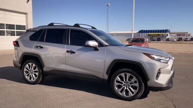 Used 2024 Silver Toyota XLE Premium image 3