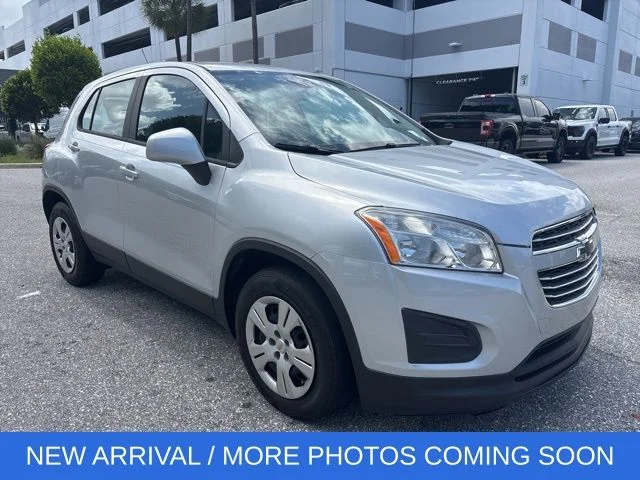 2015 Chevrolet Trax LS's photo