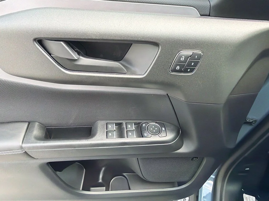 New 2026 Azure Gray Metallic Tri-Coat Ford Outer Banks® image 25