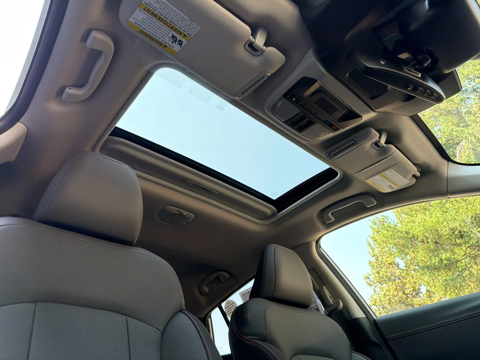 New 2026 CRYSTAL WHITE PEARL Subaru Limited Hybrid image 17