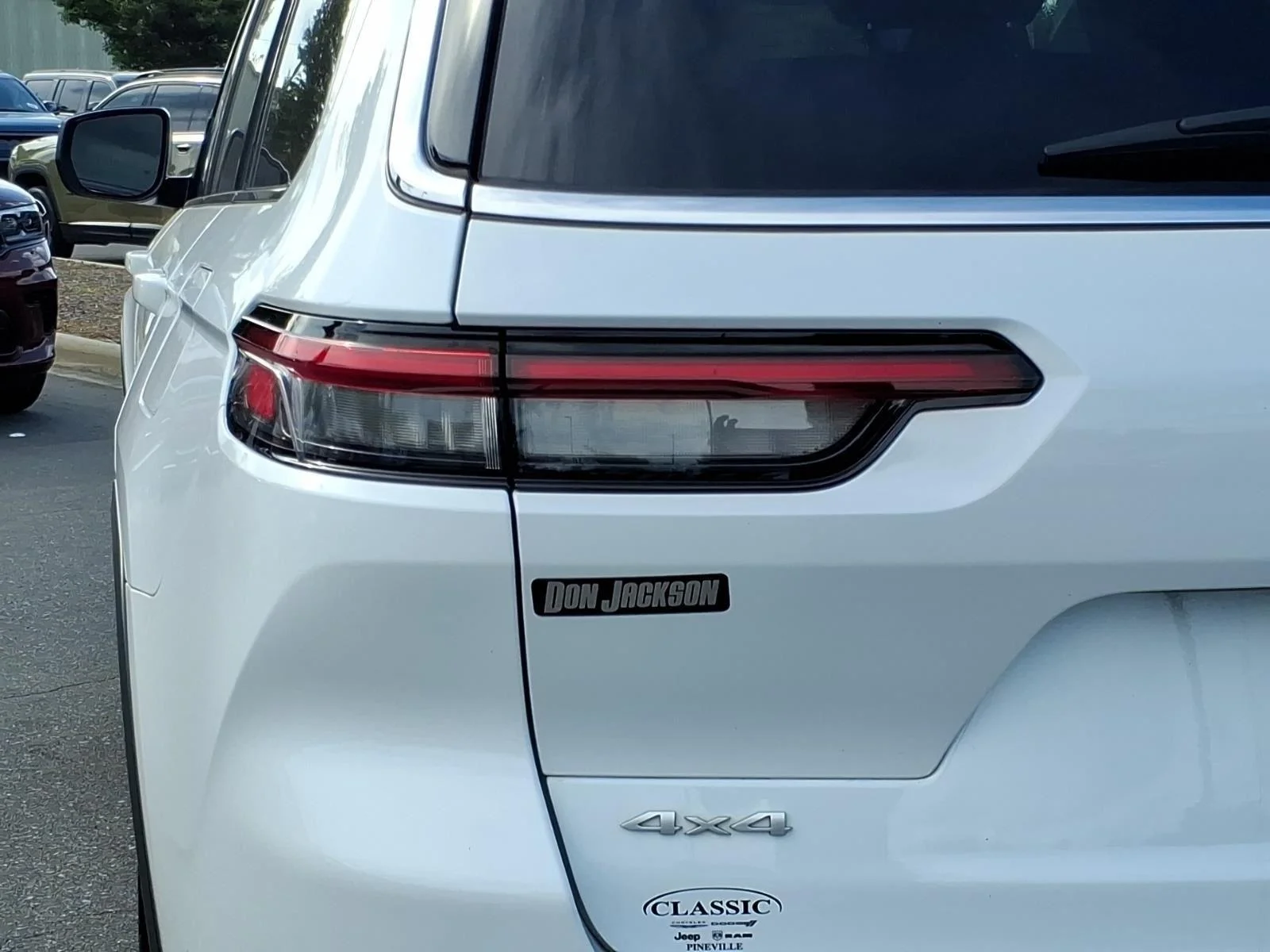 Used 2024 Bright White Clearcoat Jeep Laredo X image 16