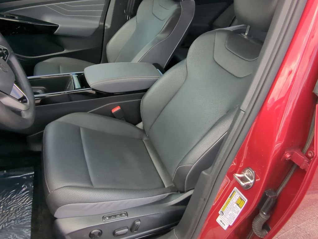 Certified Used 2024 Blue Volkswagen Pro S image 21