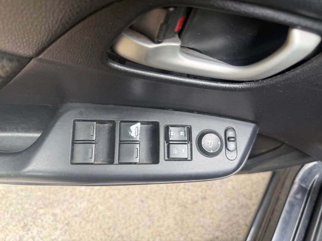 Used 2014 Black Honda LX image 10