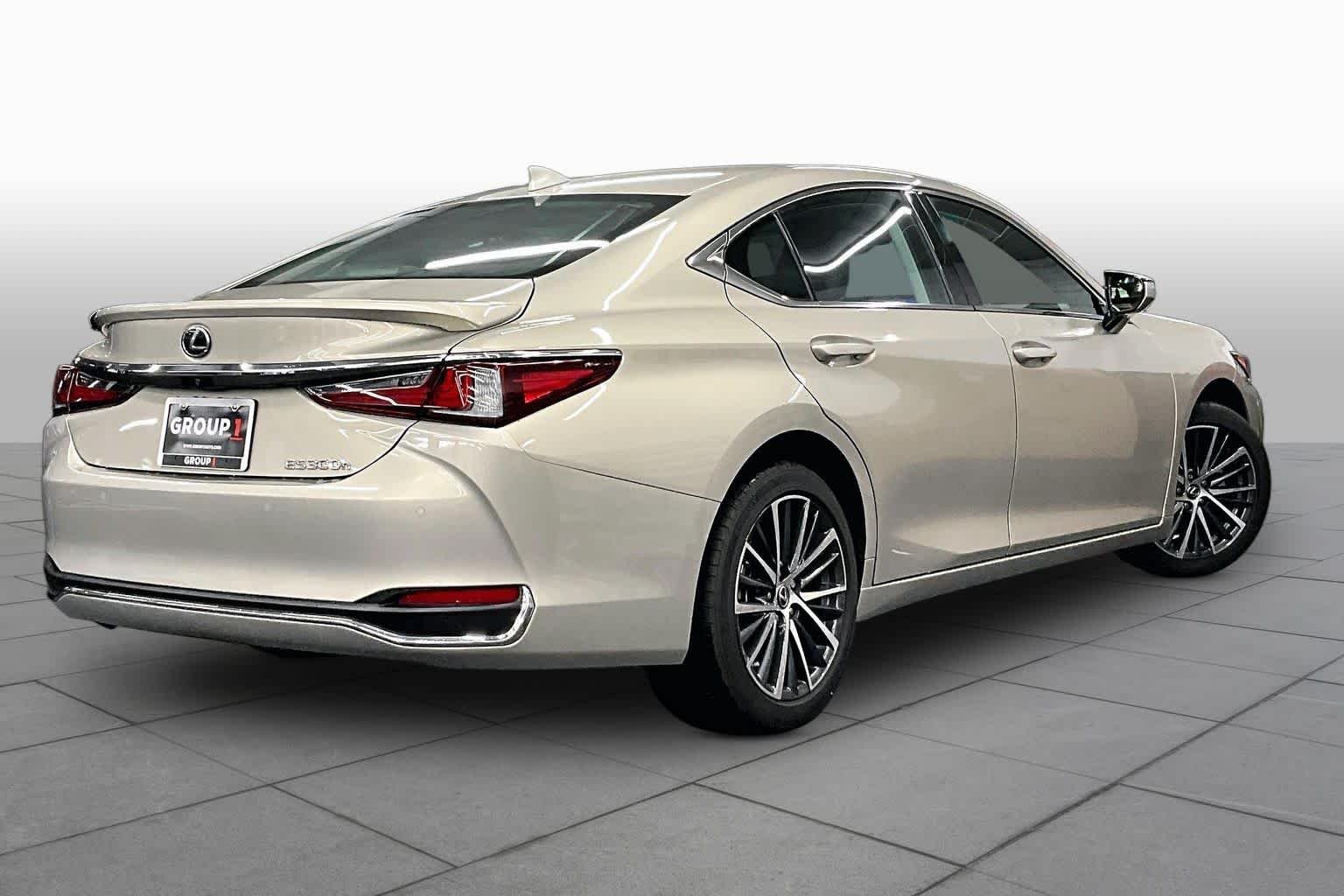 Certified Used 2024 Moonbeam Beige Metallic Lexus  image 13
