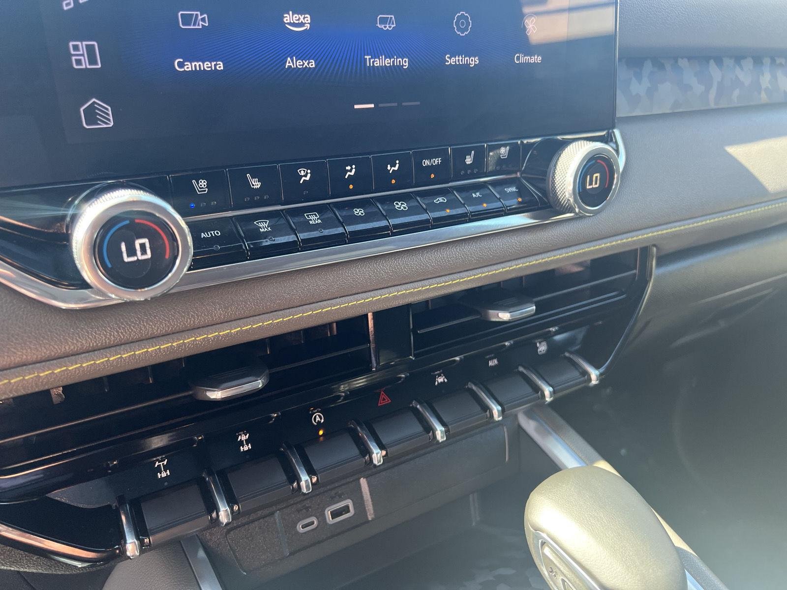 2024 Chevrolet Colorado ZR2 - Photo 25