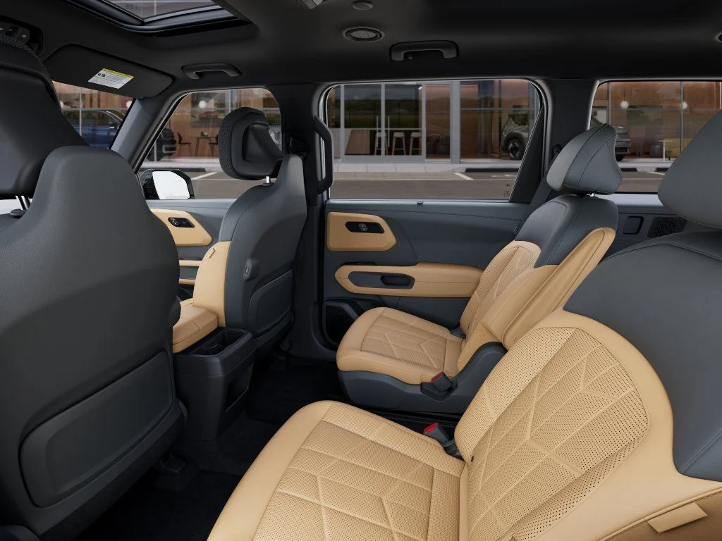 New 2027 Glacial White Pearl Kia X-LINE SX image 18