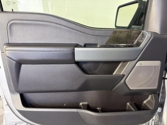 Used 2023 Silver Ford Lariat image 23