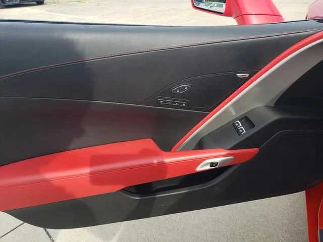 Used 2014 Red Chevrolet Z51 image 11