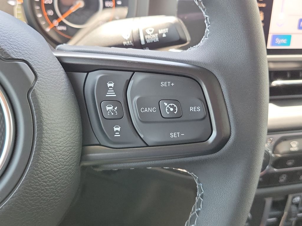 New 2026 Bright White Clearcoat Jeep Mojave image 21