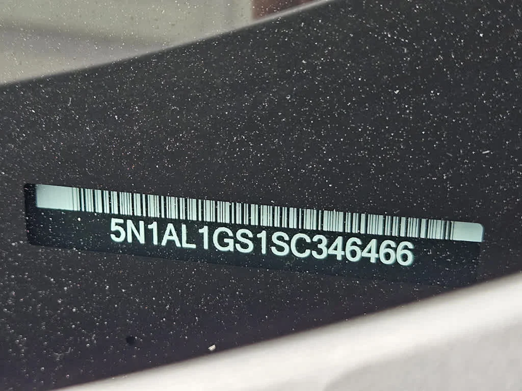 Certified Used 2025 Graphite Shadow INFINITI SENSORY image 30