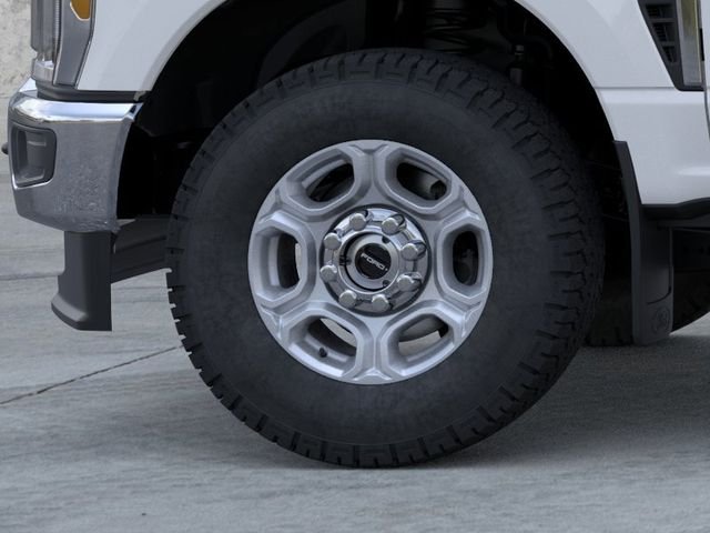 New 2026 Oxford White Ford XLT image 19