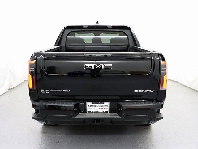 2025 GMC Sierra EV Denali - Photo 8