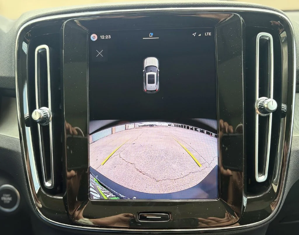 New 2026 Aurora Silver Volvo Core image 20