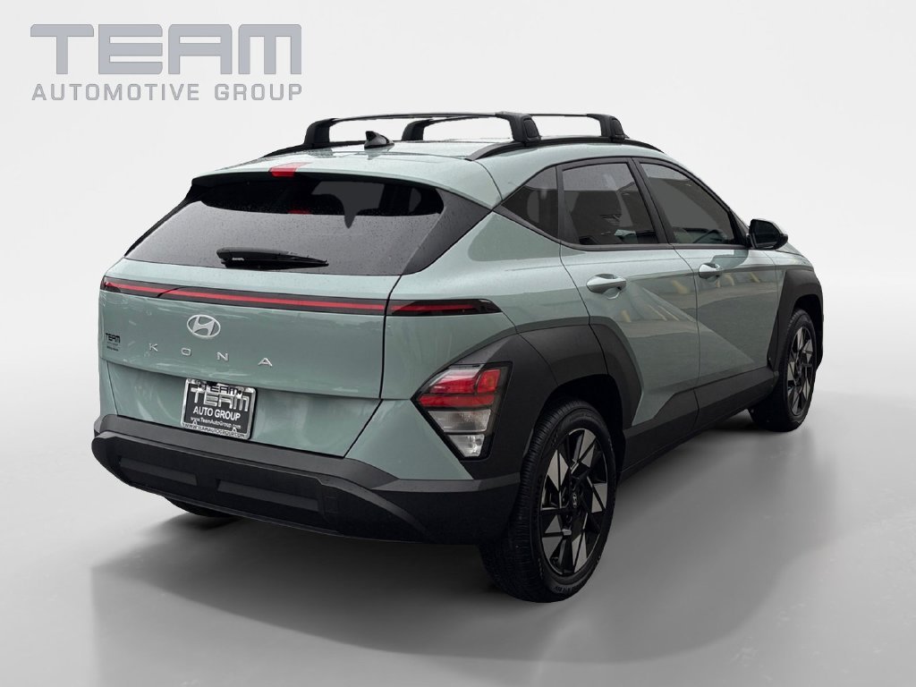 Used 2025 Green Hyundai SEL Convenience image 7
