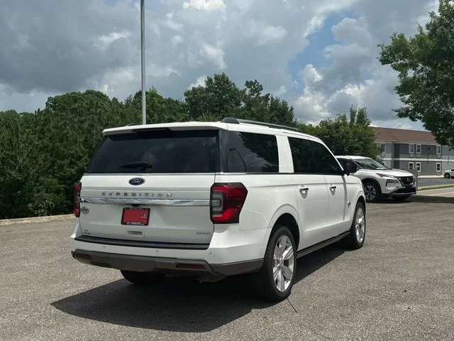 Used 2024 White Ford King Ranch image 4