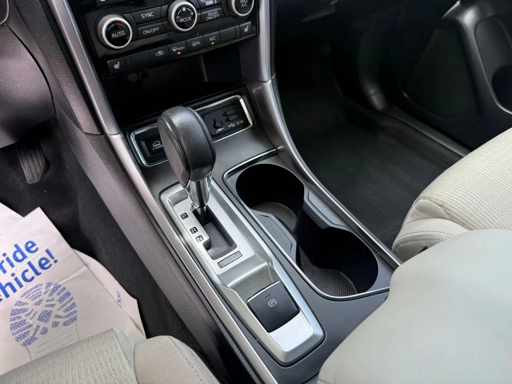 Used 2020 White Subaru Premium image 15