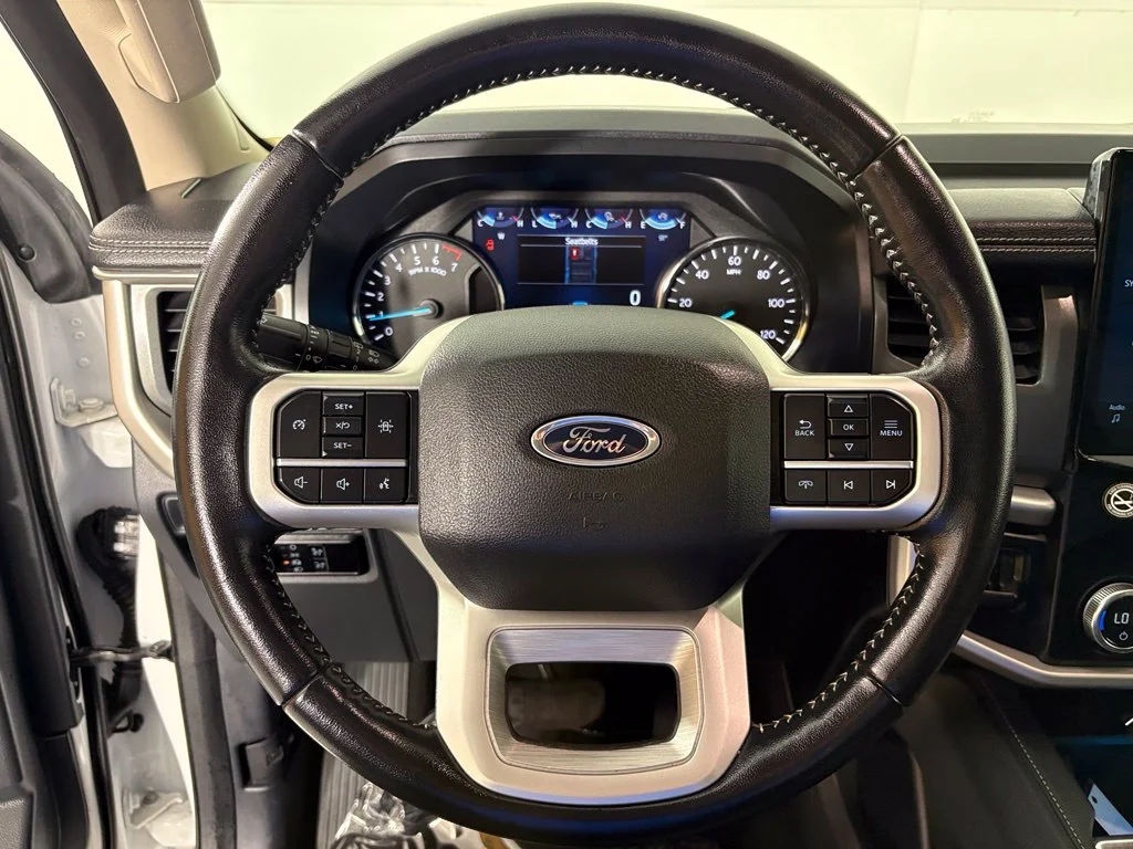 Used 2024 White Ford XLT image 19