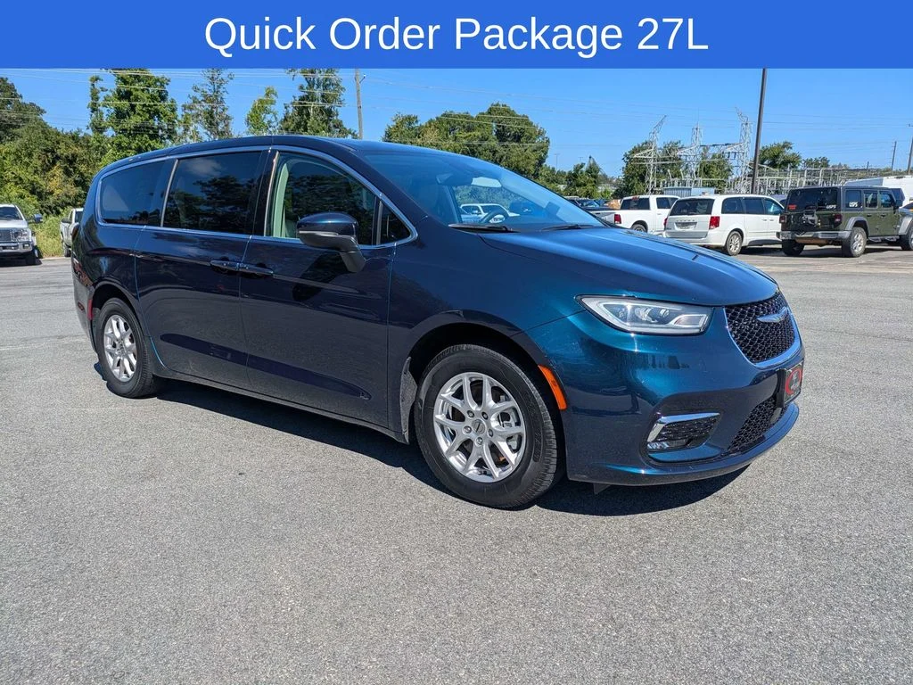 Used 2023 Blue Chrysler Touring L image 2