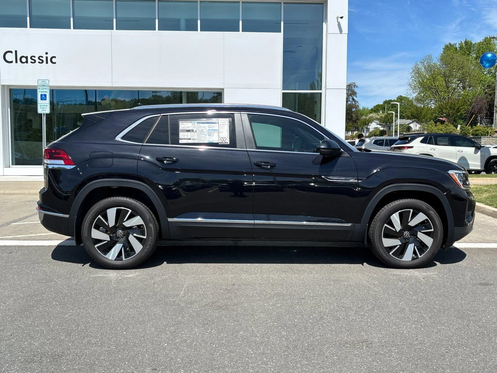New 2025 Deep Black Pearl Volkswagen 2.0T SEL image 6