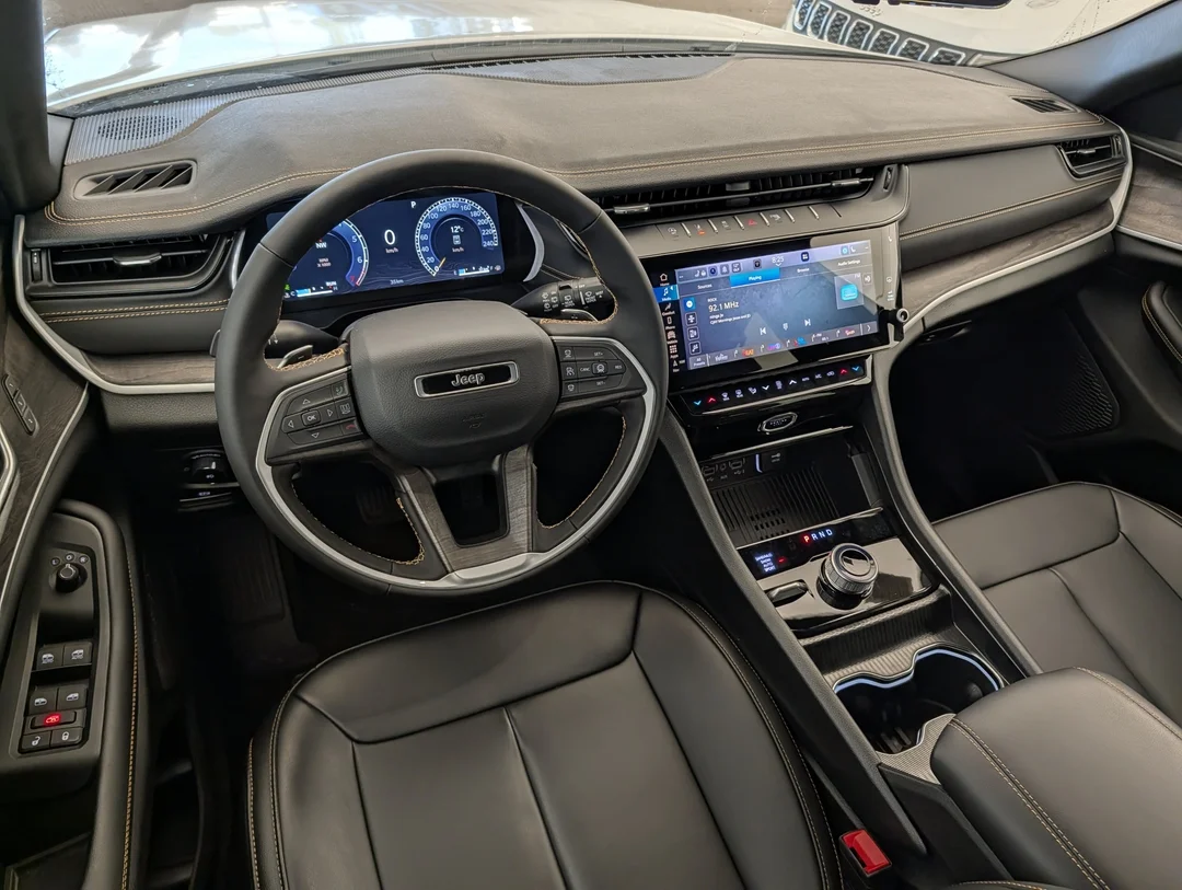 New 2026 White Jeep 85th Anniversary - - 4x4 - 324HP Turbo Hurricane I4 - 3rd Row Seating - Blind Spot Monitor & More! image 25