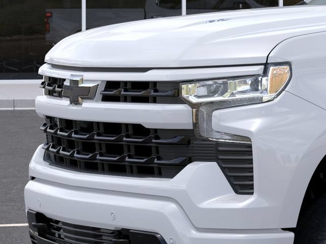 New 2026 Summit White Chevrolet RST image 13