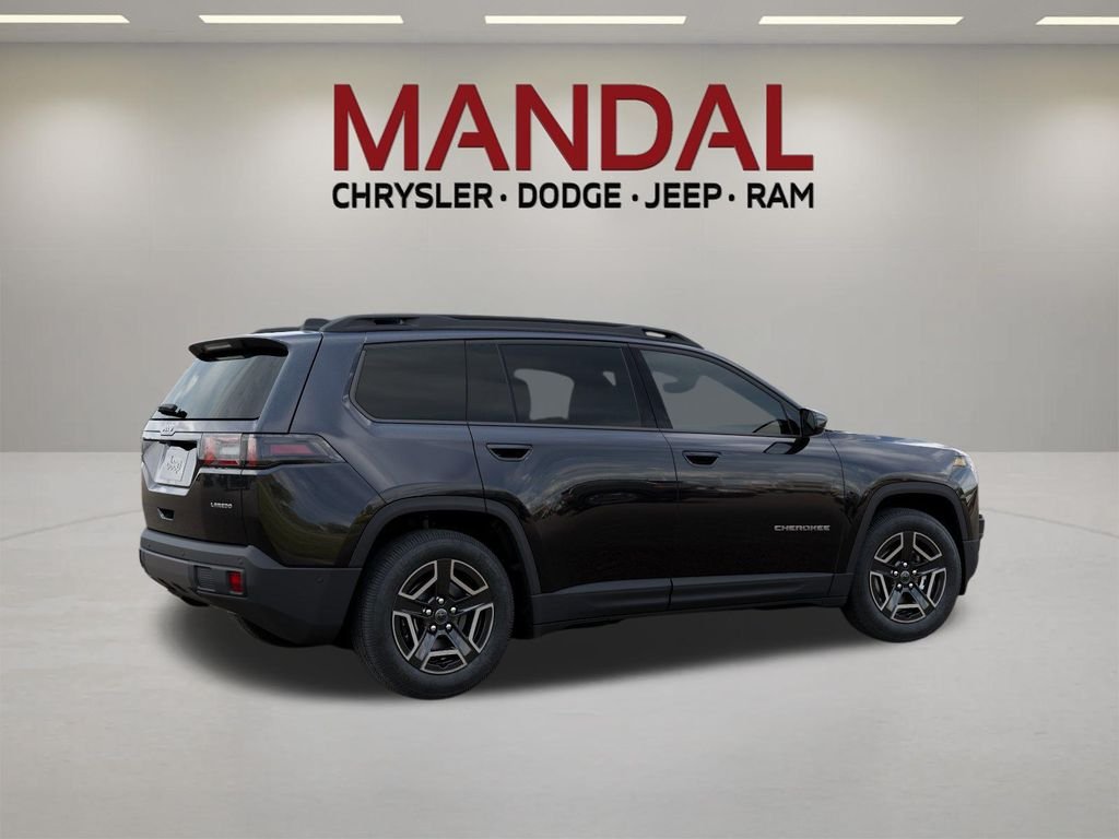 New 2026 Diamond Black Crystal Pearl-Coat Exterior Paint Jeep Laredo image 4