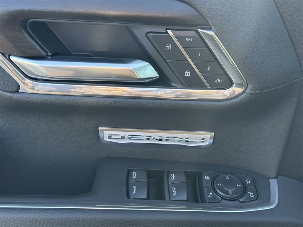 2026 GMC SIERRA - Image 14