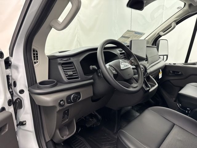 New 2026 Oxford White Ford Cargo Van image 15