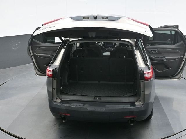 Used 2018 Gray Chevrolet LT image 27