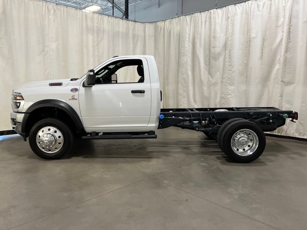 New 2026 Bright White Clearcoat RAM Tradesman image 18