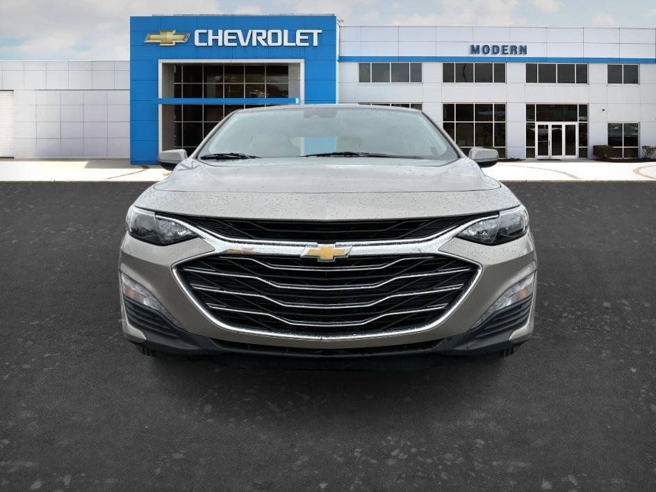 Used 2024 Mineral Gray Metallic Chevrolet LT image 7