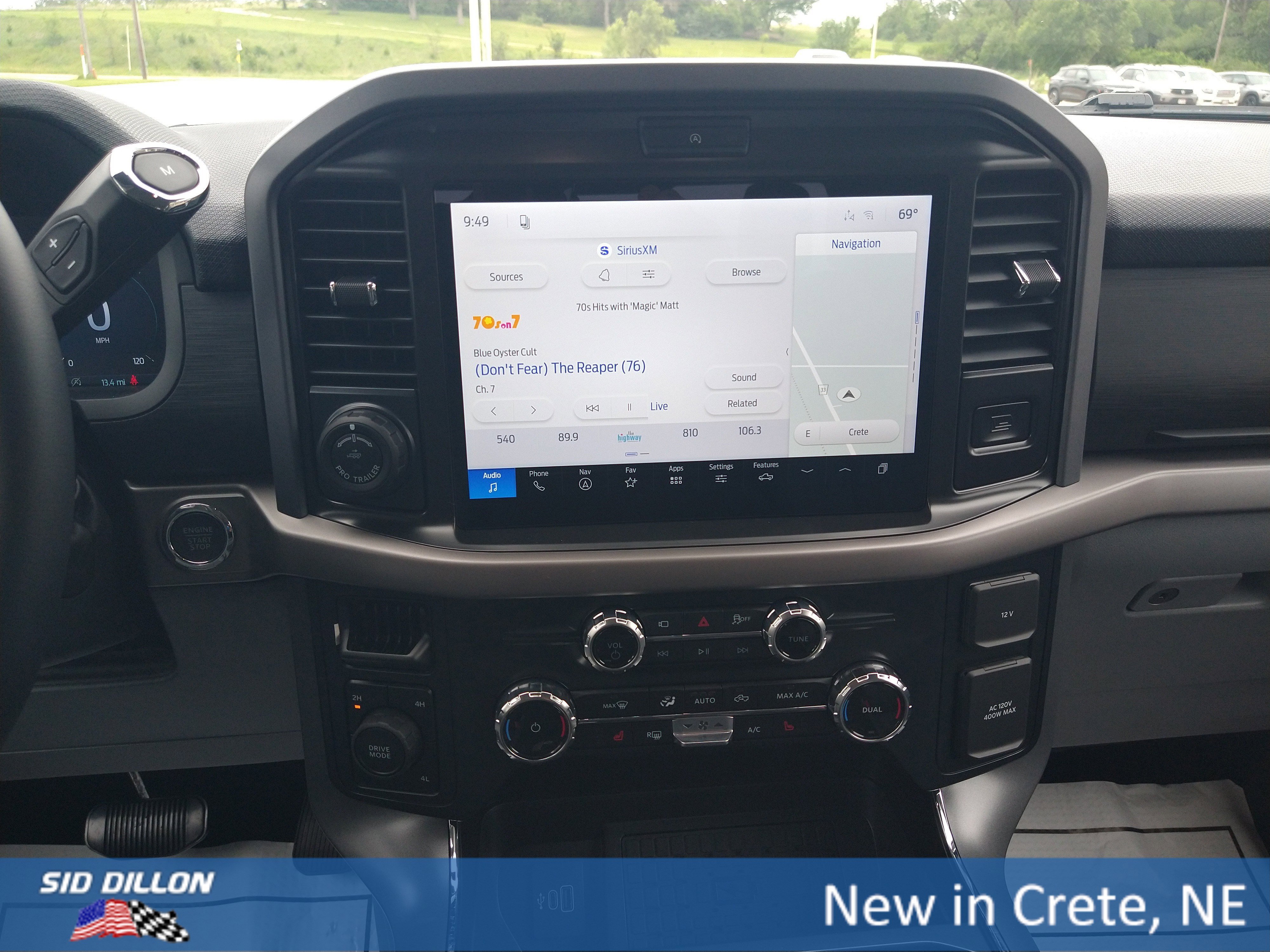 New 2026 Oxford White Ford XLT image 7