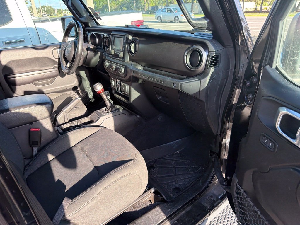Used 2020 Black Jeep Unlimited Sport S image 19