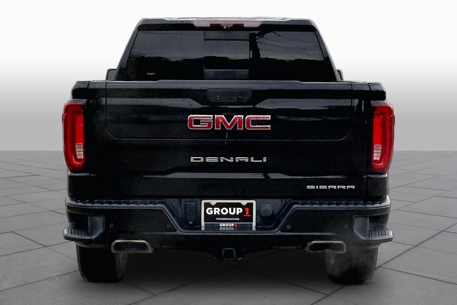 Used 2020 Onyx Black GMC Denali image 5
