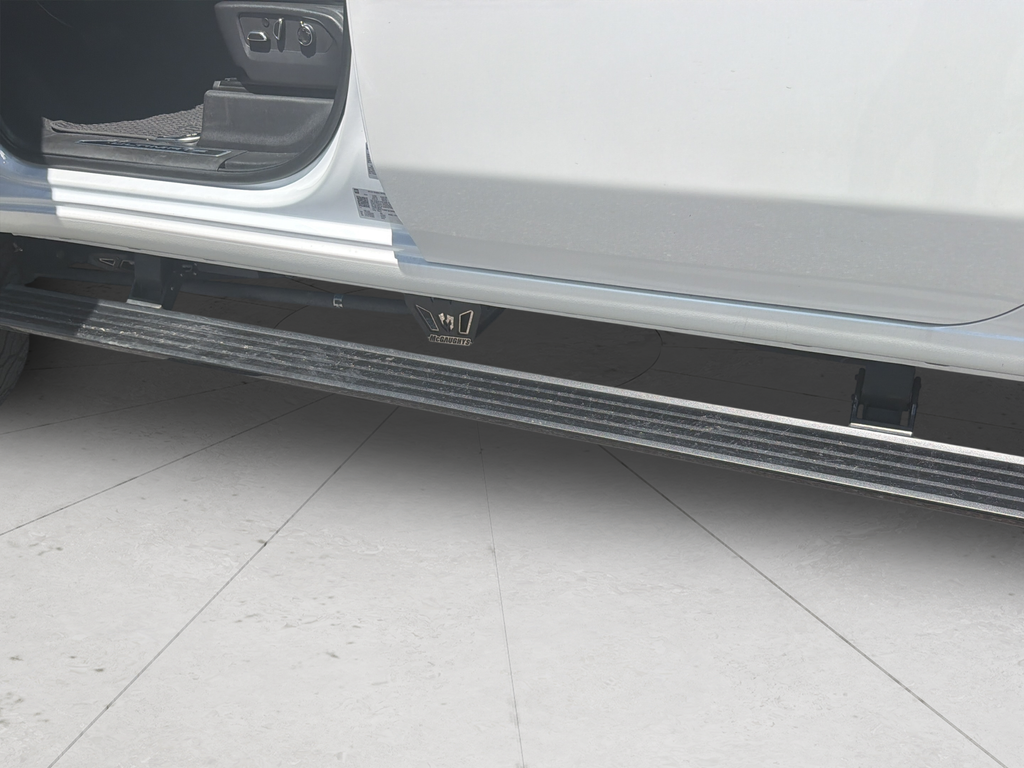 Used 2024 White GMC Denali Ultimate image 57