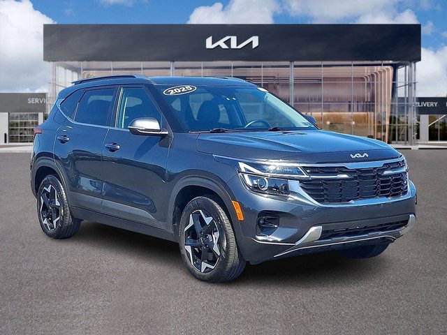 Certified Pre-Owned 2025 Kia Seltos EX
