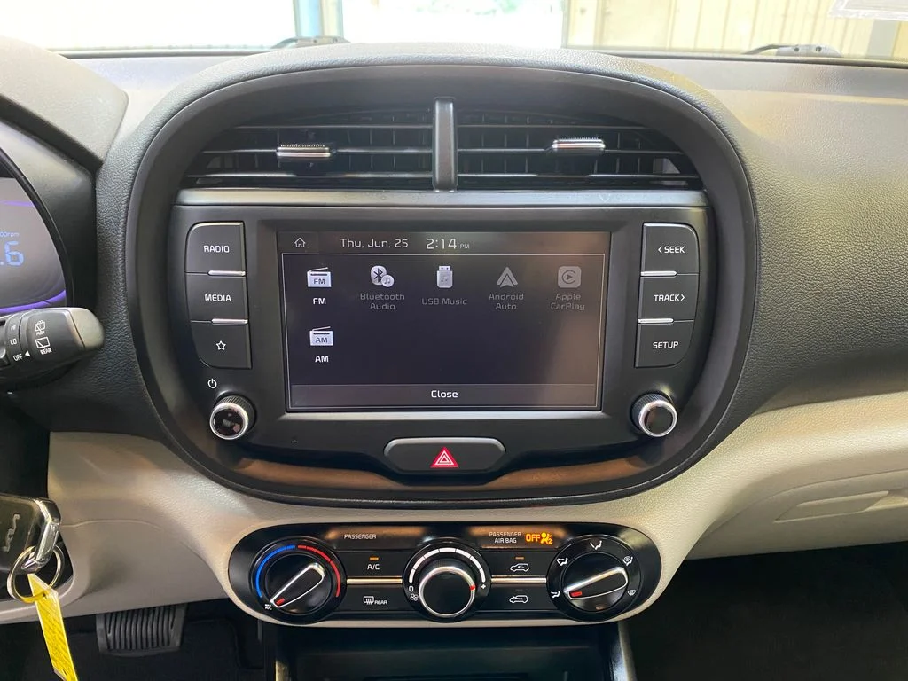 Used 2025 White Kia LX image 38