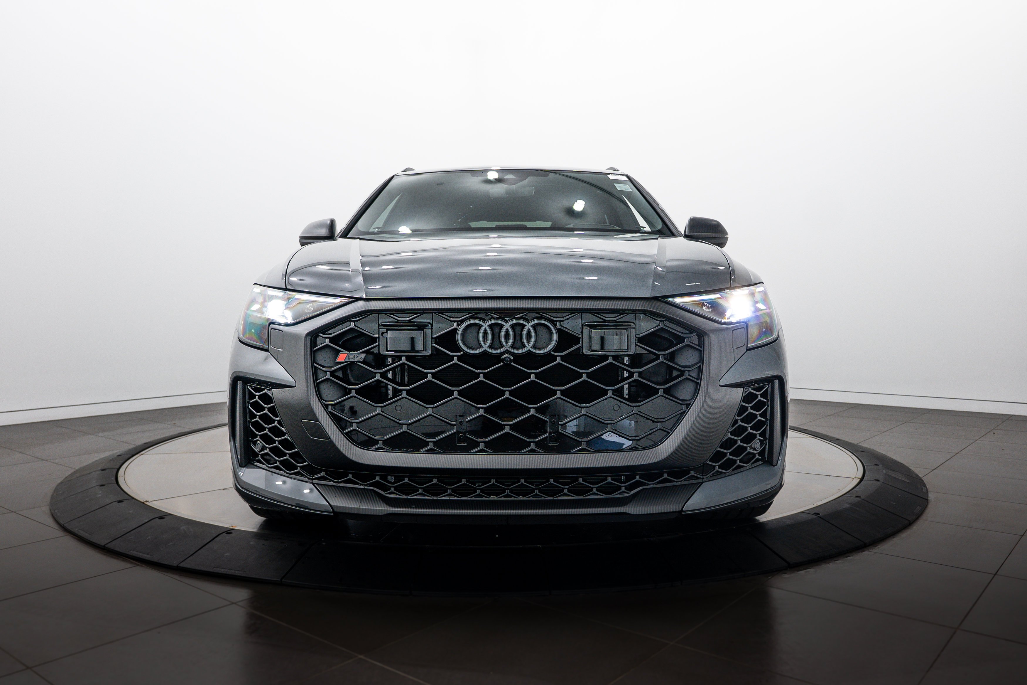 New 2026 Daytona Gray Audi performance image 29