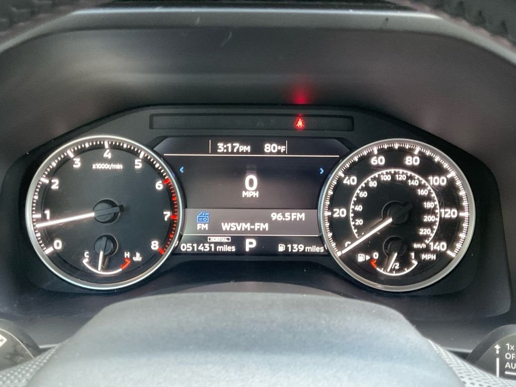 Used 2023 White Mitsubishi SE Special Edition image 19