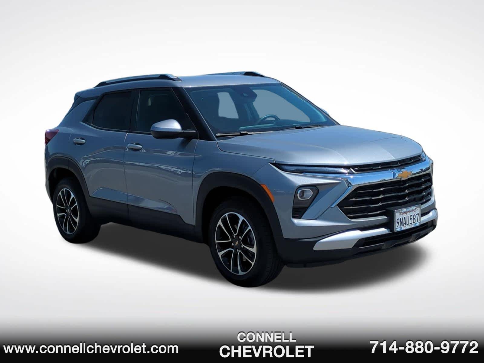 Used 2024 Sterling Gray Metallic Chevrolet LT image 3