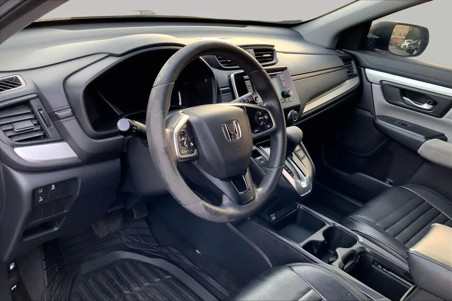 Used 2020 Lunar Silver Metallic Honda LX image 16
