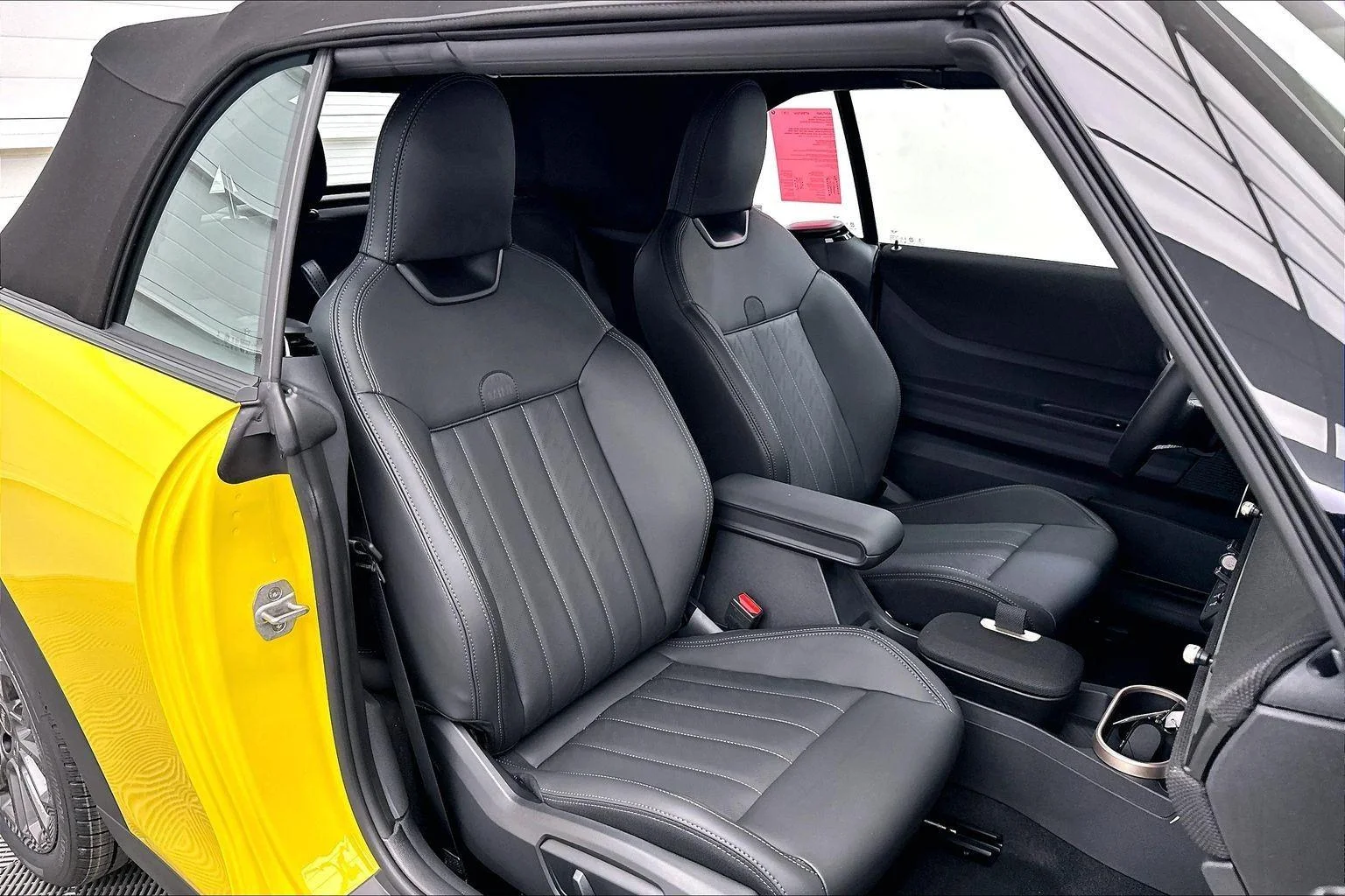 New 2026 Sunny Side Yellow MINI Iconic image 34