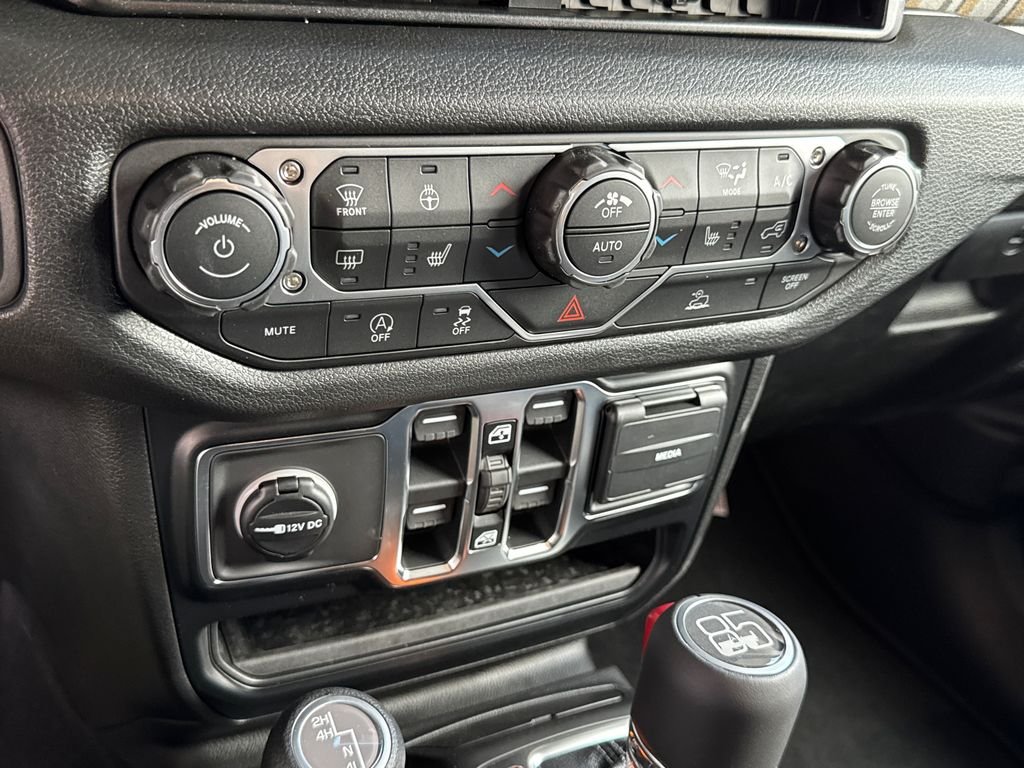New 2026 Black Clearcoat Jeep 85th Anniversary Edition image 31