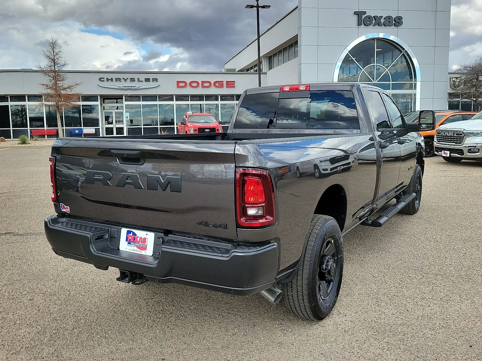 New 2026 PAU Granite Cry Ram TRADESMAN CREW CAB 4X4 8
