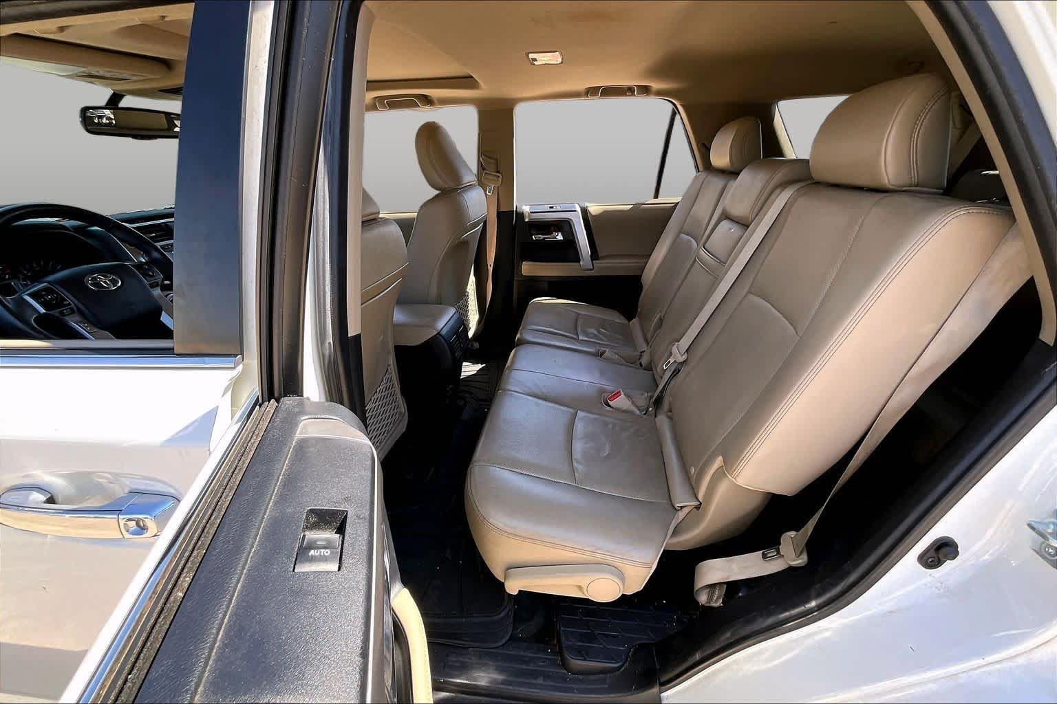 Used 2017 Blizzard Pearl Toyota Limited image 21